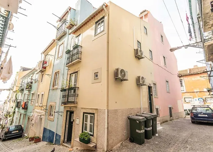 Bmyguest - Fado Апартаменти